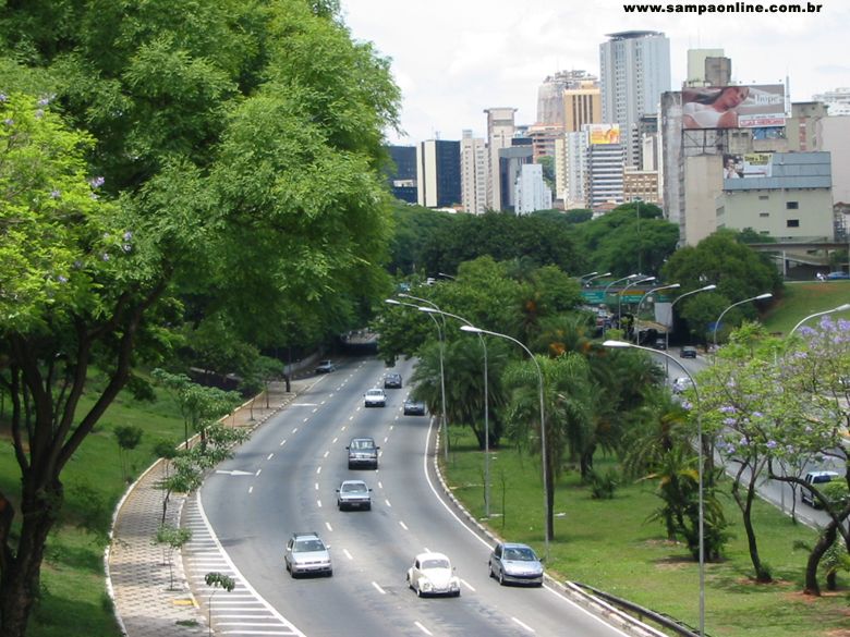 Avenida 23 de Maio 