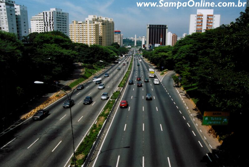 Avenida Vinte e Tres de Maio