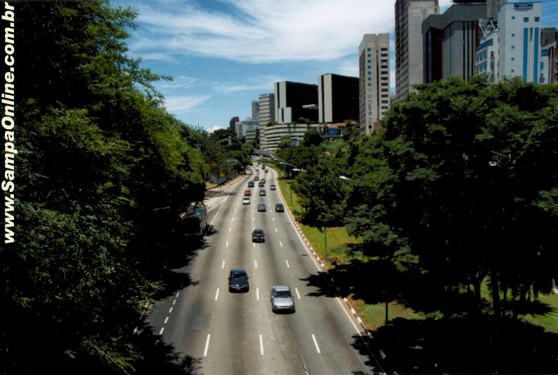 Foto da Avenida Vinte e Tres de Maio