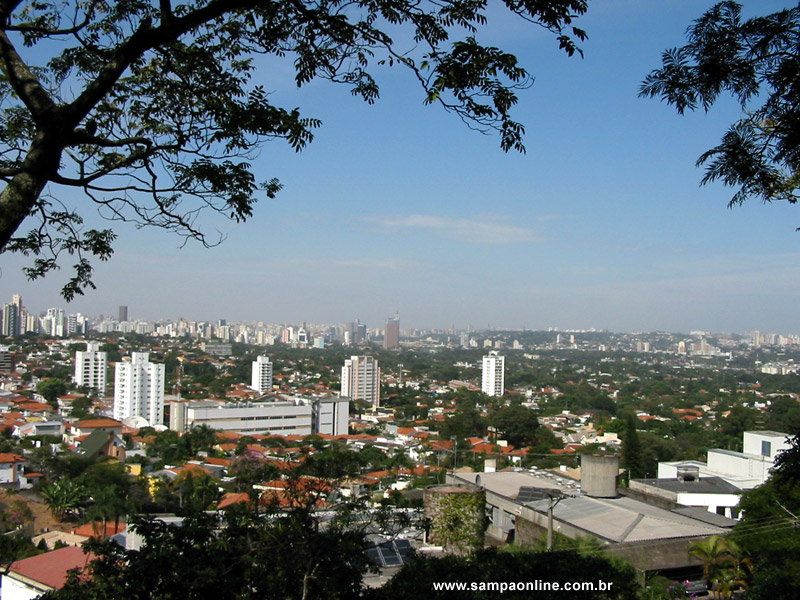 O bairro de Pinheiros, visto da praa Valdir Azevedo