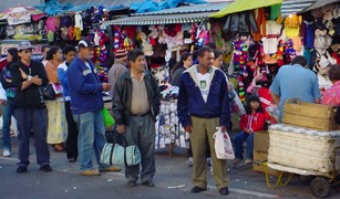 Ponto de nibus frente  Catedral