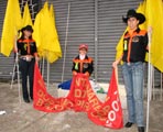 As porta-bandeiras, Cintia, Vitria e Monica